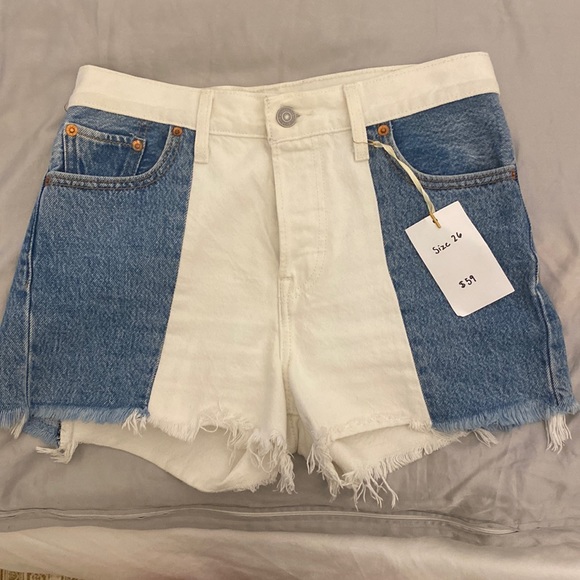 Levi’s Wedgie short size 26 BRAND NEW white & blue VINTAGE - Picture 1 of 2